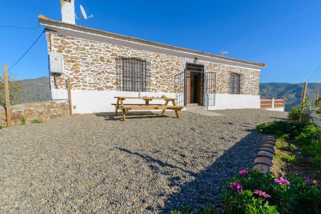 Гостевой дом Complejo Rural El Mirador Малага Экстерьер фото