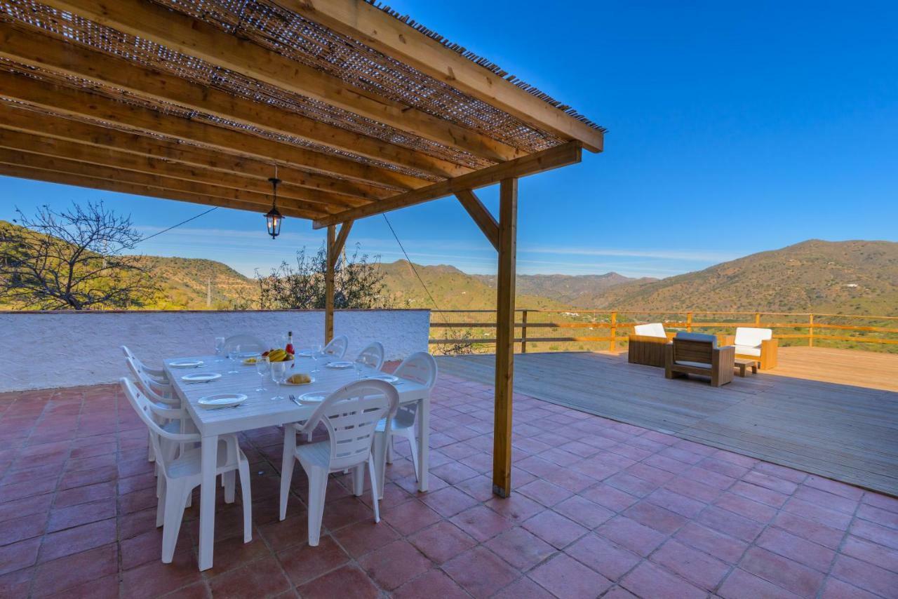 Гостевой дом Complejo Rural El Mirador Малага Экстерьер фото